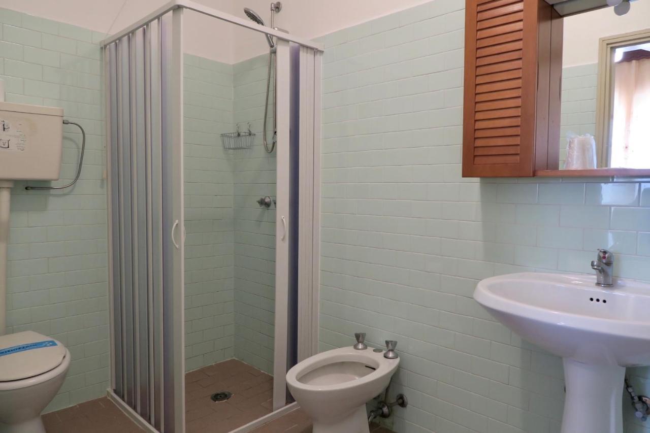 Hotel Lorenz Каорле Екстериор снимка