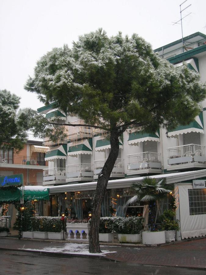 Hotel Lorenz Каорле Екстериор снимка